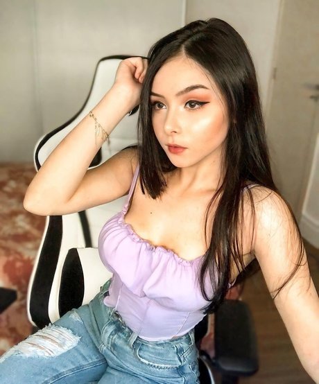 Eduarda Yuni ポルノスター 美しい 写真