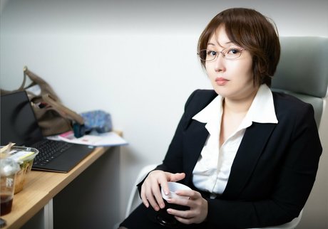 moremore1108 ポルノスター トップ 写真