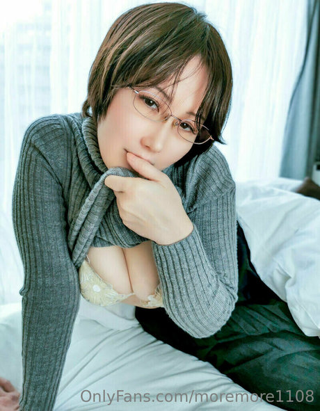 moremore1108 美しいポルノスター アーカイブ