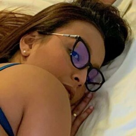 ゲイのラフなOnlyFans アートヌード 画像