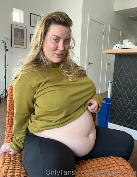 OnlyFansについて話す HD 画像