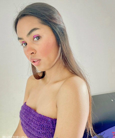 ブルネットの教師OnlyFans xxx 写真