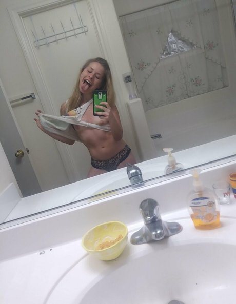 若いティーンのOnlyFans ベスト 写真