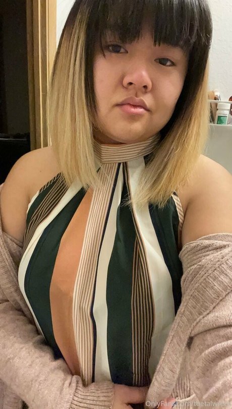 toetalwreck ポルノ女優 写真