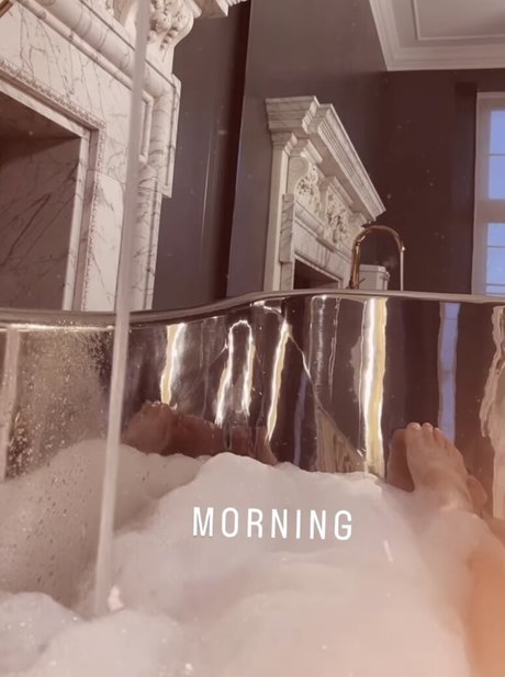 Luisa Zissman スター ヌード ギャラリー