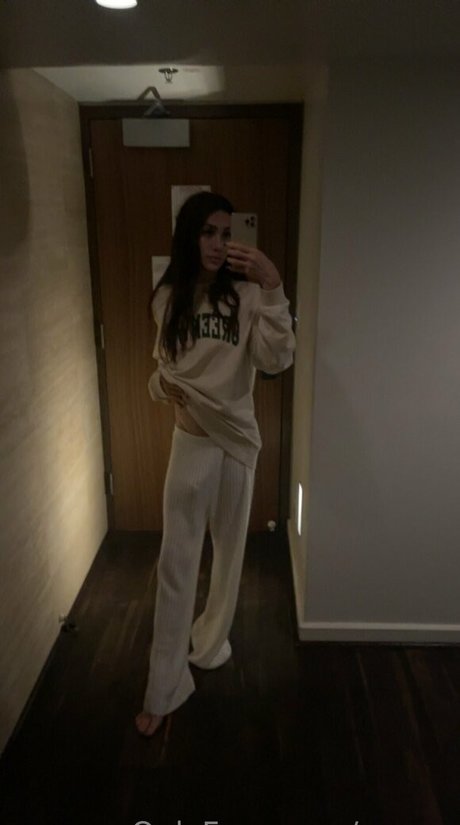 Uyuna xxx女優 写真