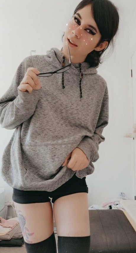 LittleMapleBerry セクシーなスター ギャラリー