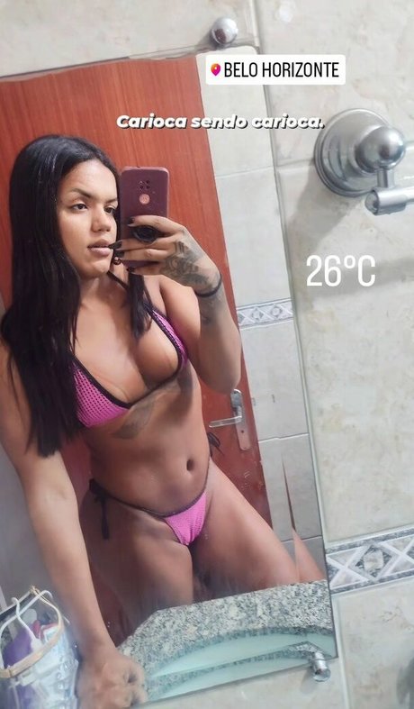 アジアンシャワー OnlyFans セクシー裸 写真