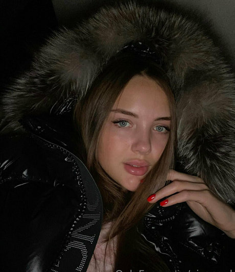 かわいい赤毛のOnlyFans ポルノ アーカイブ