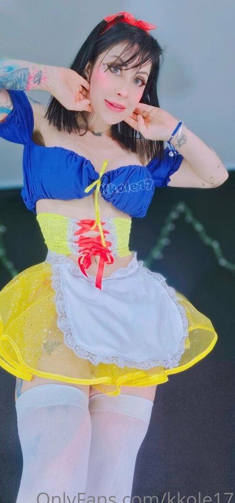 Kkole17 スター ヌード 写真