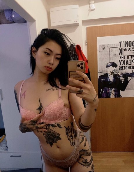 reallingxiaoyuuu 裸のポルノスター ギャラリー