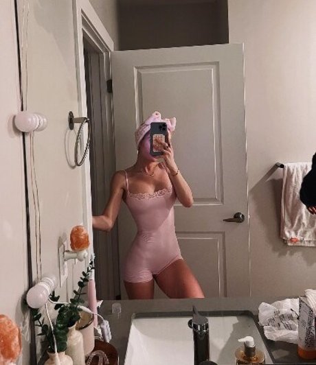 Claudia Walsh セクシーなポルノスター 画像