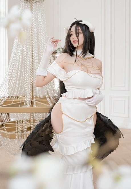 Elina Yi ホットなスター 画像