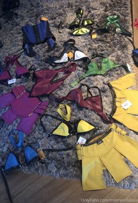 熟女 BBC OnlyFans アートポルノ 画像