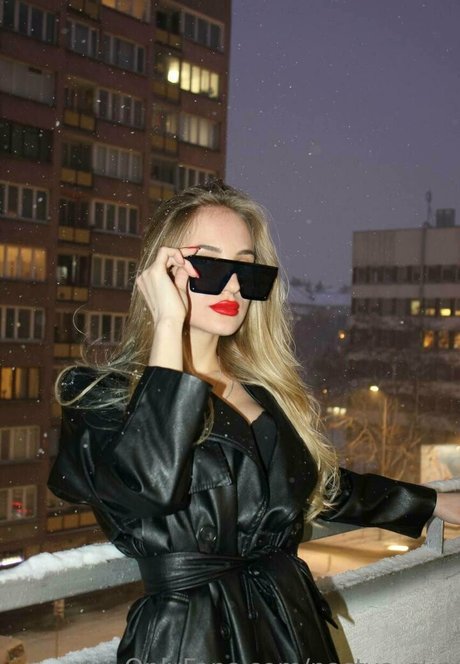 nastya sun ヌード女優 写真