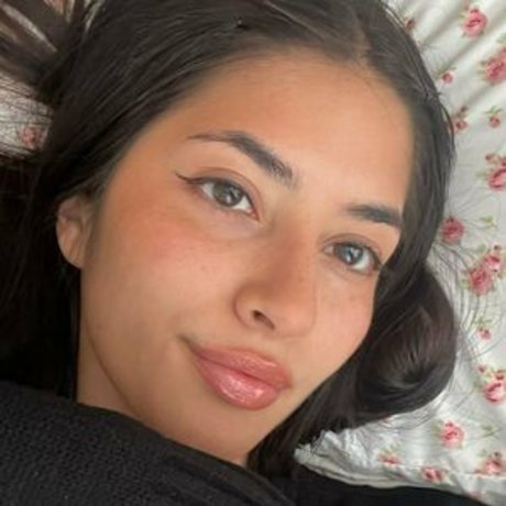 細身の巨乳OnlyFans ベスト 写真