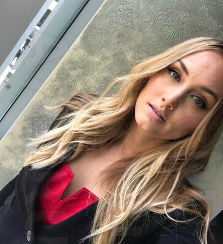 Naomi Kyle ポルノスター ギャラリー