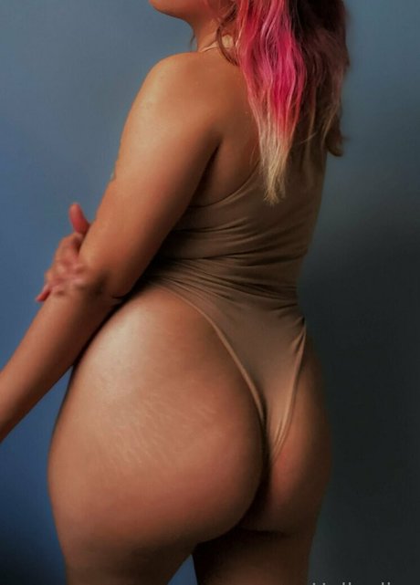 helloaliza 無料スター 画像