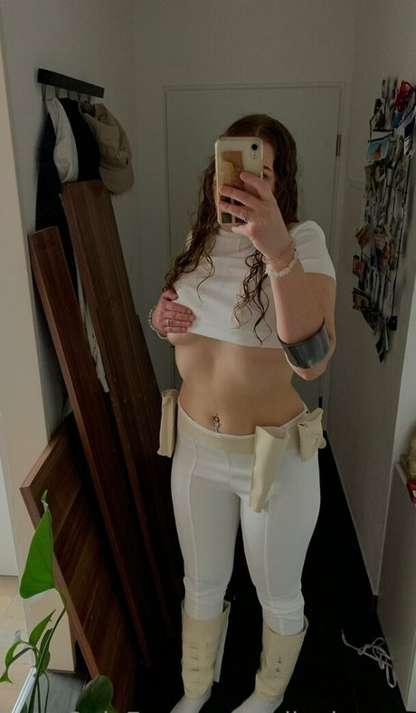 laraa hdr 無料のポルノスター 画像