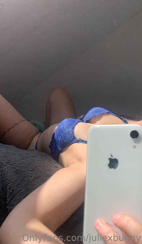 laraa hdr 女優 写真