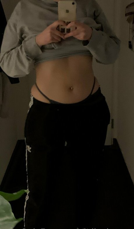 laraa hdr ポルノスター 写真