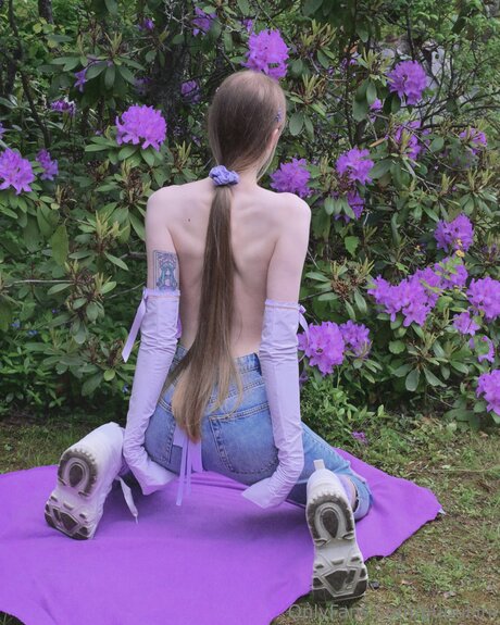 Pupuliini ヌードモデル 写真