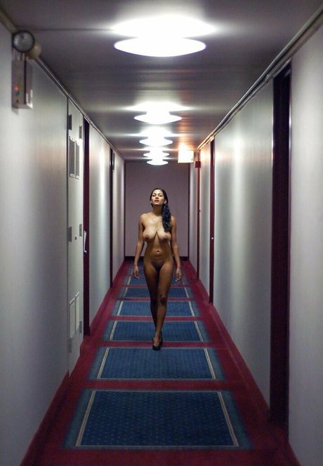 devithemodel ポルノスター ギャラリー