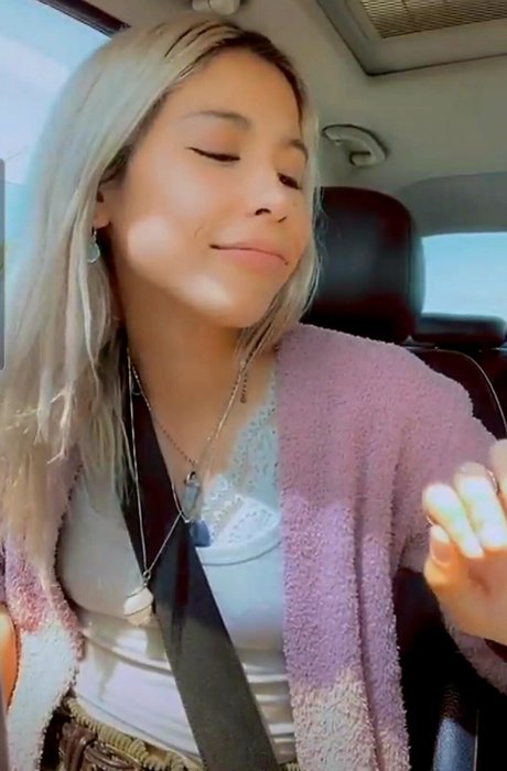 Charisma Kain ポルノスター 画像