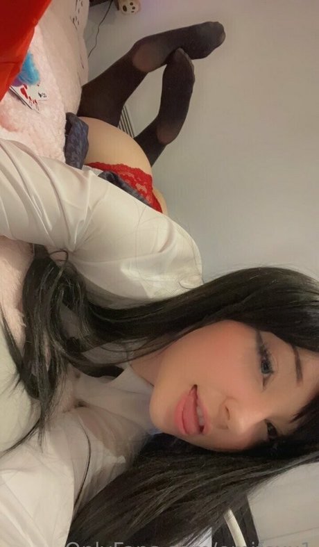 bunnyemiii 高品質女優 写真