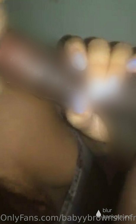 babyybrownskinfree 素敵なスター 写真