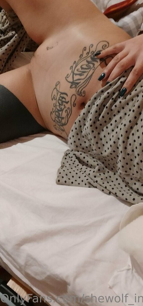 shewolf inked 独占ポルノスター 画像