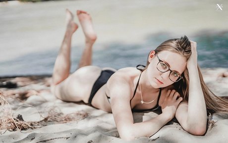 ich tina 可愛いモデル 写真