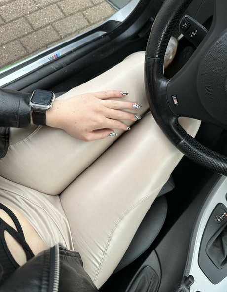 ich tina セックスポルノスター 写真