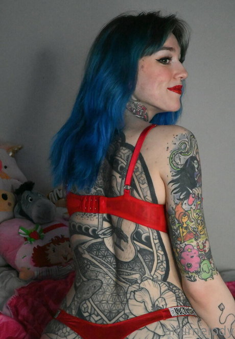 Alltimelody ポルノモデル 写真