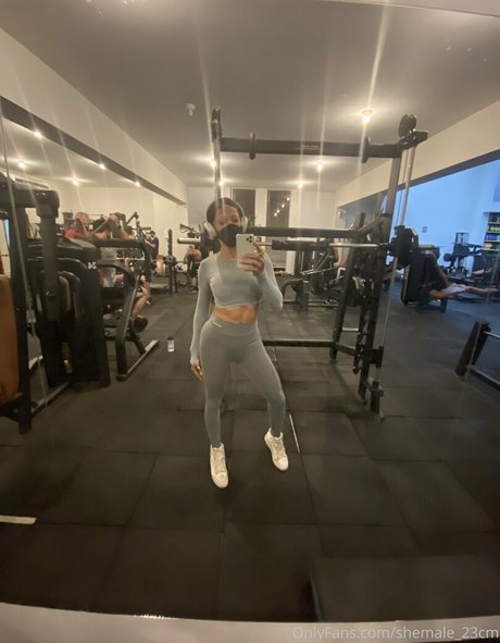 shemale 23cm HD女優 画像