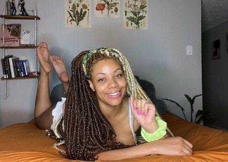 エボニーフィットネスOnlyFans HD 写真