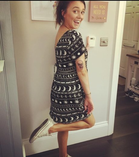 巨乳 射精 OnlyFans ポルノ 画像