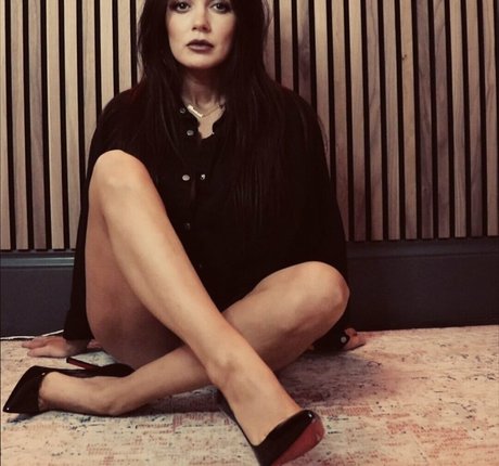 ぽっちゃりエモOnlyFans ホットポルノ 写真