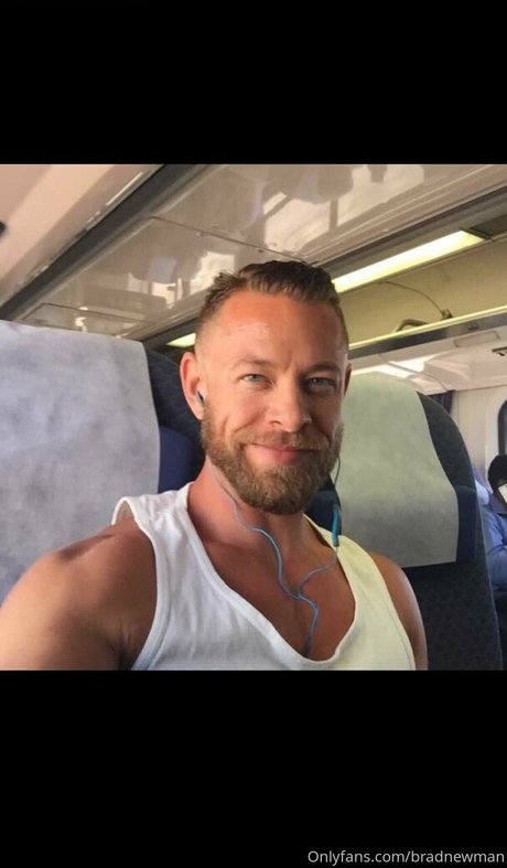 bradnewman エロティックなモデル 写真