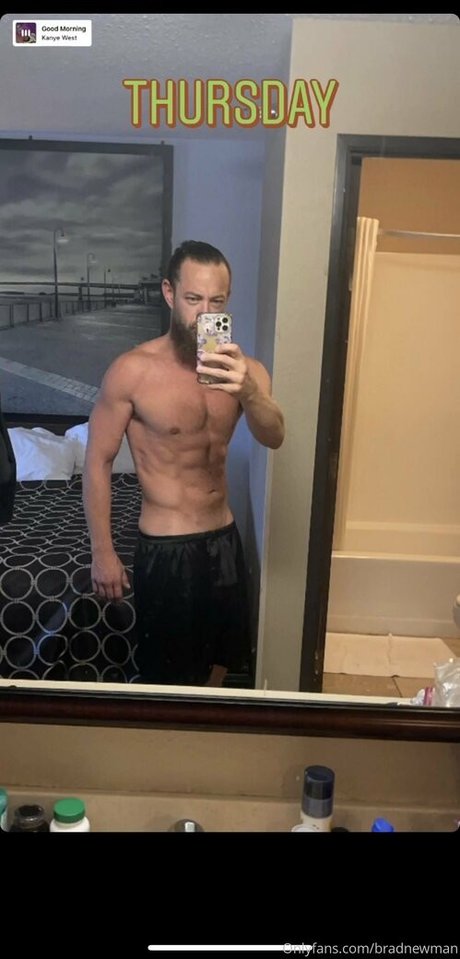 bradnewman ヌードのポルノスター 写真