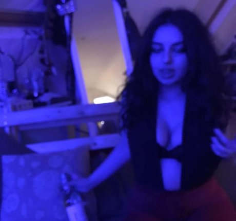 Maddy Adderley ポルノスター ギャラリー