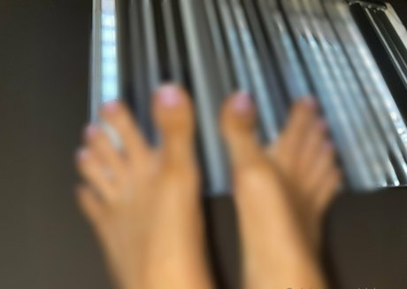 sisipesos ポルノモデル 写真