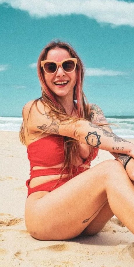 Dani Buarque 最高の女優 写真