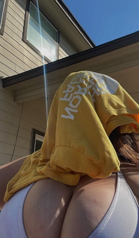 Julitka Tiutiunic ヌードモデル 写真