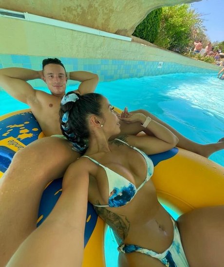 成熟した異人種間OnlyFans ヌード アーカイブ