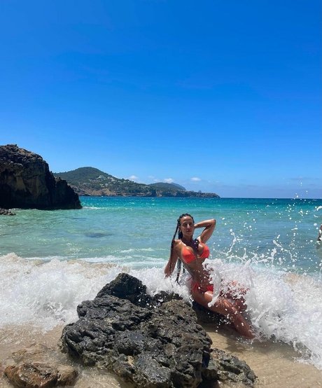 18歳のOnlyFans ホットセックス 写真