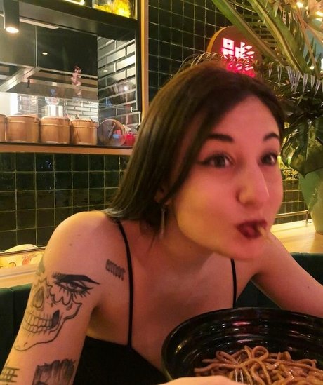 セクシーな足 OnlyFans アートヌード ギャラリー