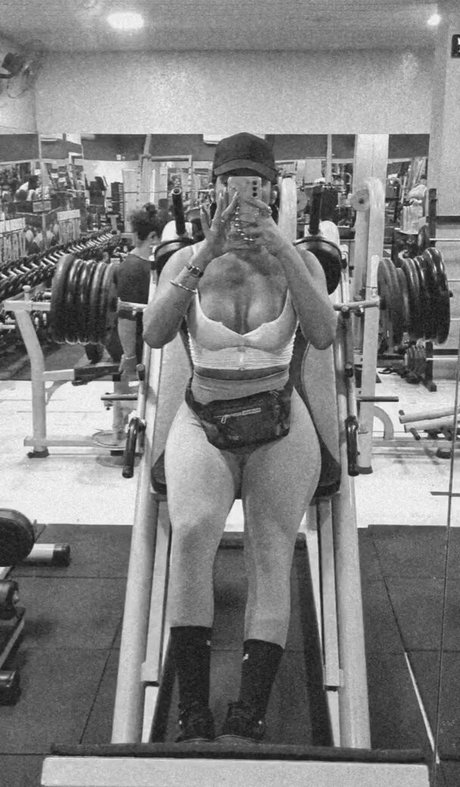 Juju Bellini 高品質スター アーカイブ