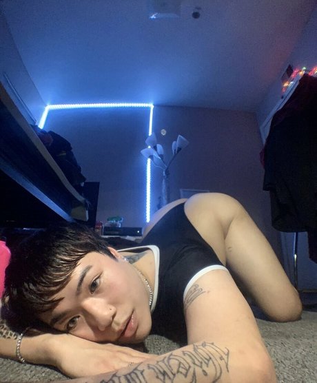 lewdkittyyyy 限定モデル ギャラリー