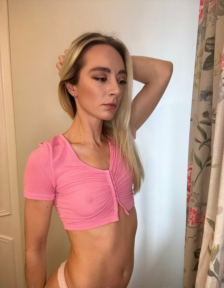 最もホットなヌードOnlyFans 可愛い 画像